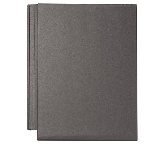 Hustak med svarta Minster Aerlox-pannor från Monier.