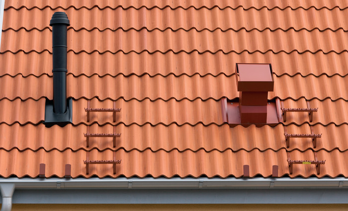 Se över ditt tak innan vintern kommer - checklista från Monier