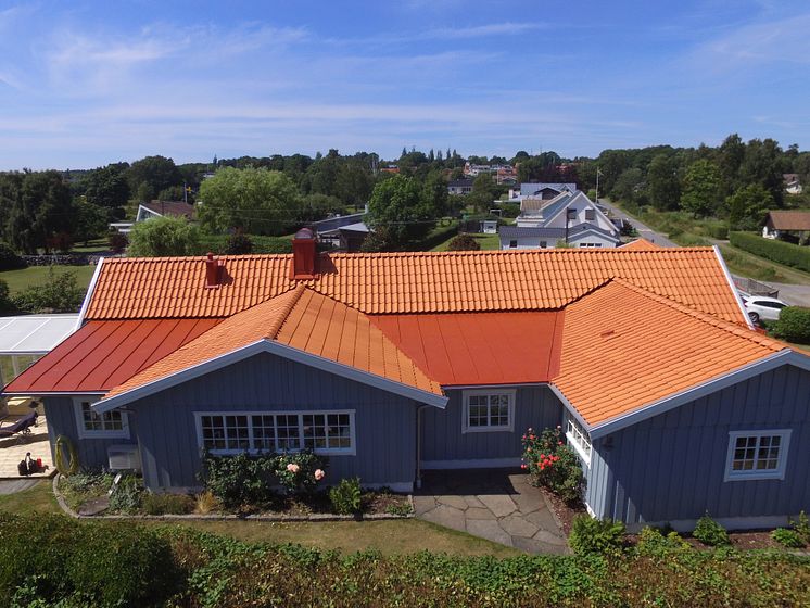 Ett vackert hus har blivit ännu vackrare med Vittinges enkupiga lertegel Ett vackert hus har blivit ännu vackrare med Vittinges enkupiga lertegel
