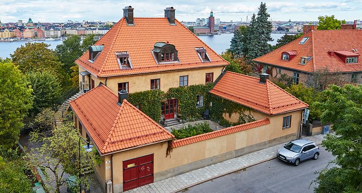 Årets takläggare DM TAK AB vinner med ett Hollander-tak från Monier